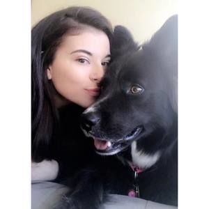 Meet your Posher, Holly